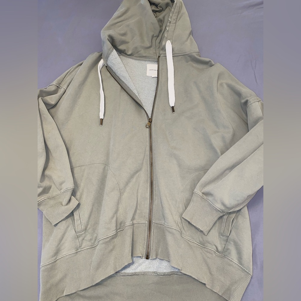 American Eagle zipup sweater